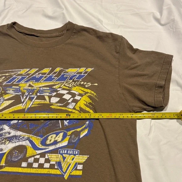 Vintage Racing Graphic Tee in Brown - Picture 3 of 5